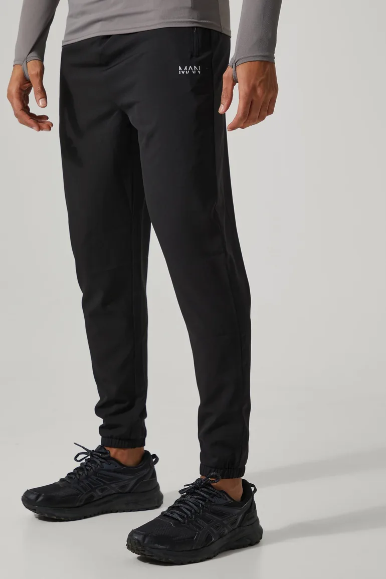 Man Active Gym Tapered Jogger - 2