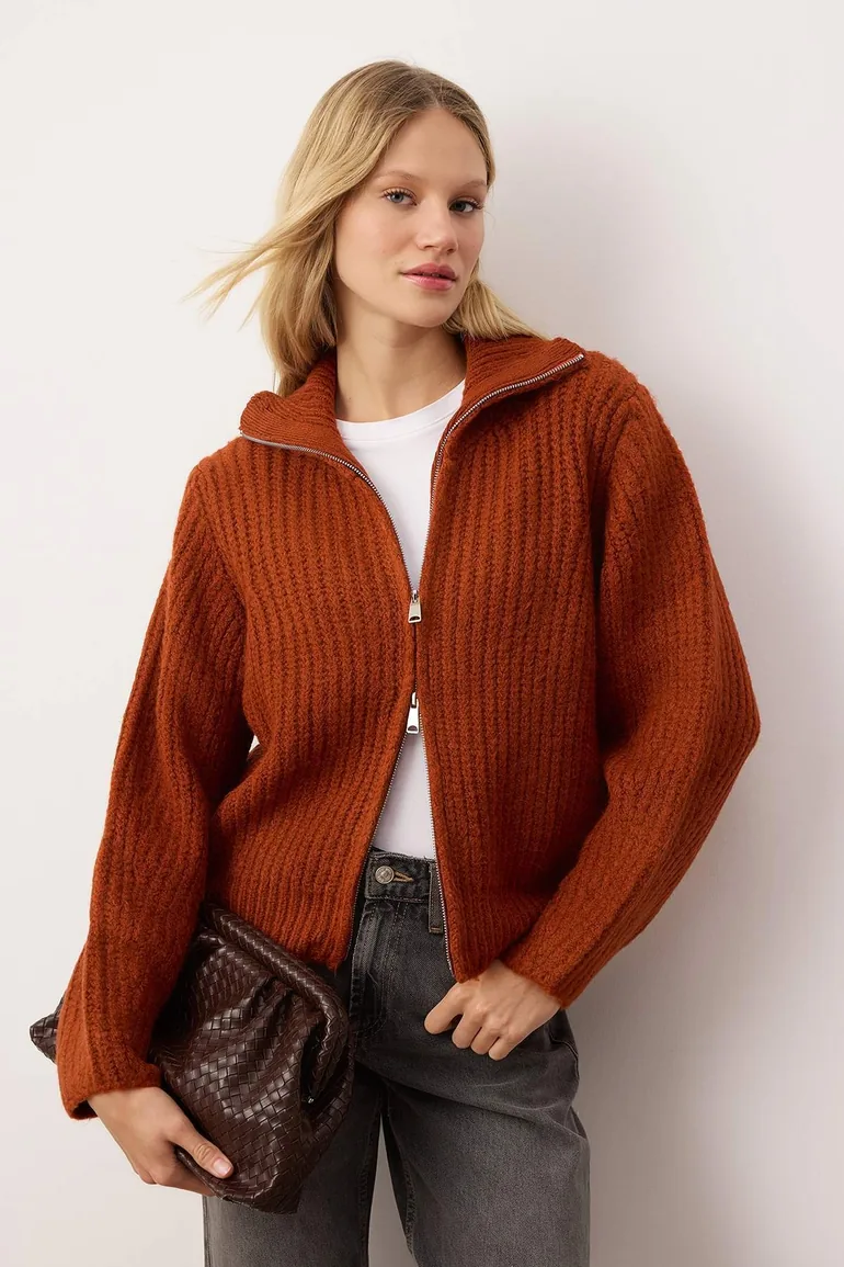 Wardrobe Essentials Tile Zipper Soft Textured Wide Fit Knitwear Cardigan - 1