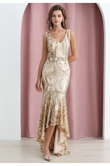 V-Neck Sequined Sleeveless Mermaid Gown in Champagne