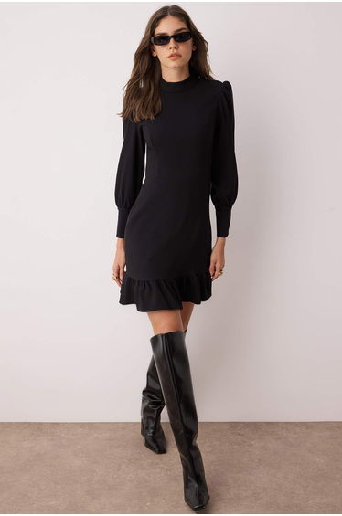 Black Pleated Mermaid Mini Smock Dress with Long Sleeves