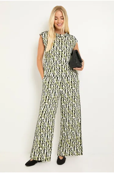 Petite Geo Jersey Contrast Piping Tank Top