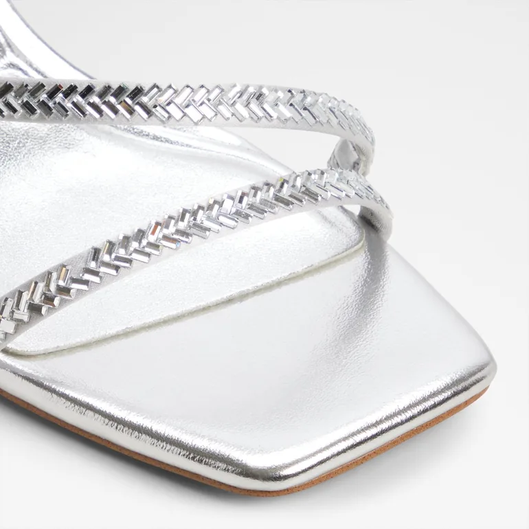 Avelinne / Heeled Sandals - 5