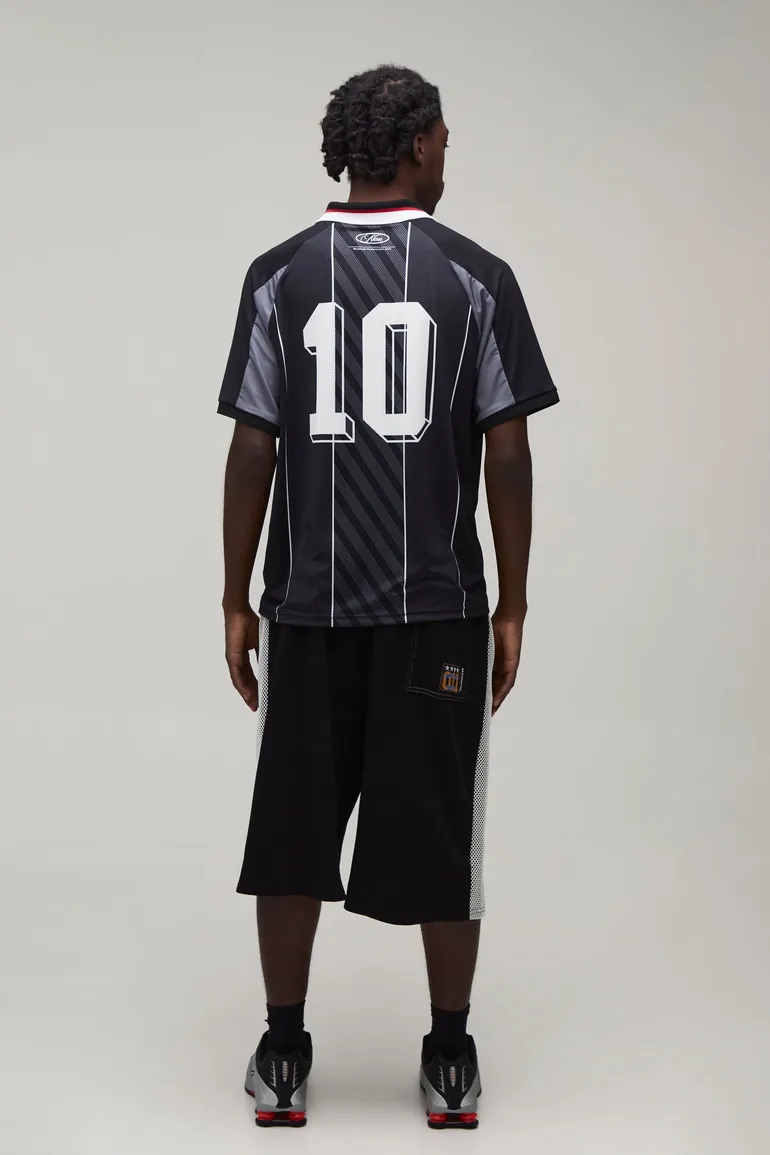 Regular Man Official 13 Print Football Top - black - 1