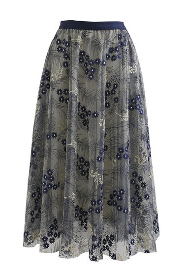 Divine Daisy Embroidered Mesh Tulle Skirt in Navy