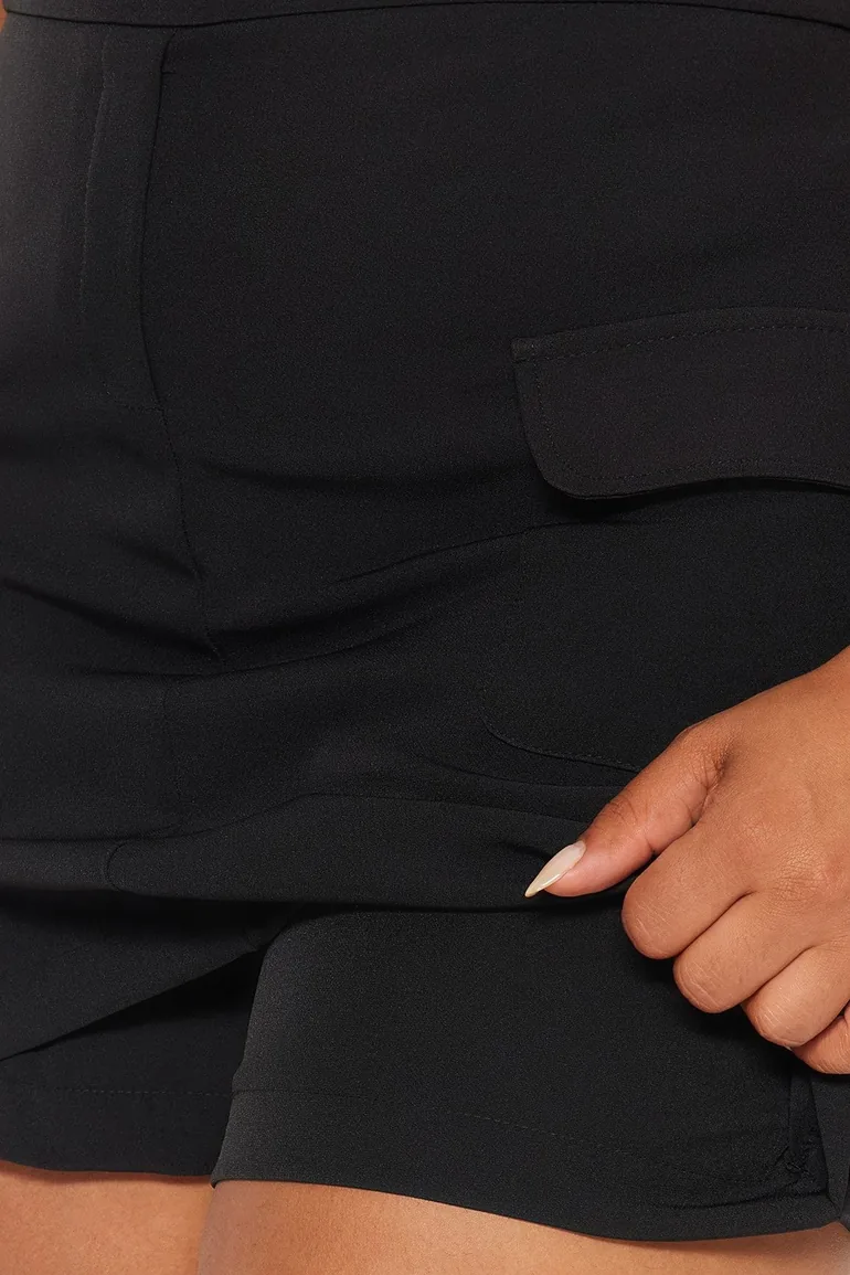 تنورة قصيرة - أسود - للمقاسات الكبيرة - 4