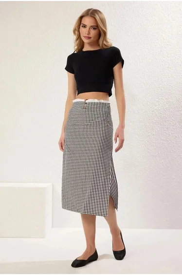 Multicolored Waist Button and Ruffle Detail Fish Shape Midi Length Woven Skirt