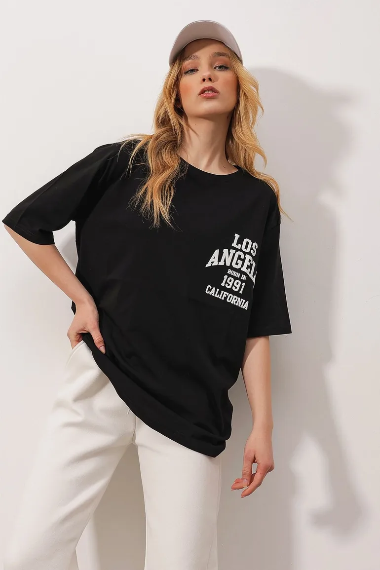 Women's Black Crew Neck Printed Oversize T-Shirt - 1