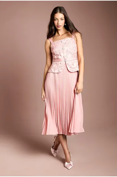 Lace Peplum Detail Belted Pleated Midi Dress